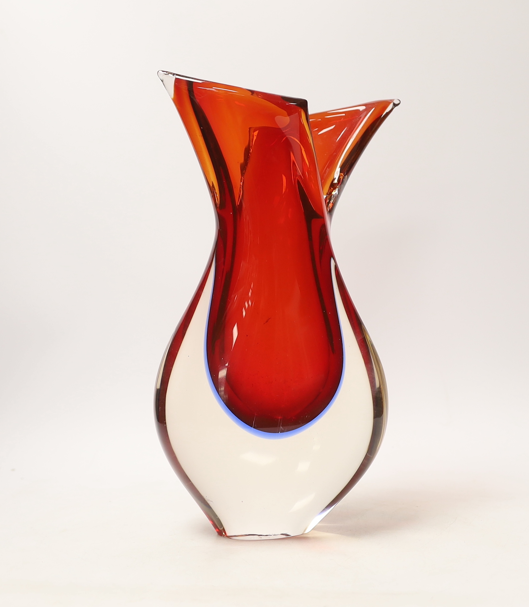 A Murano Sommerso two colour glass vase, 33cm high
